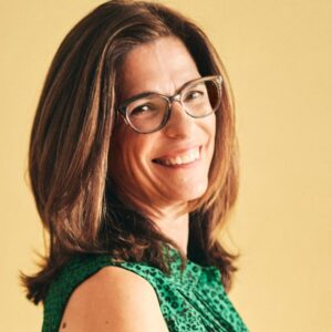 Luann Nigara Headshot Plain